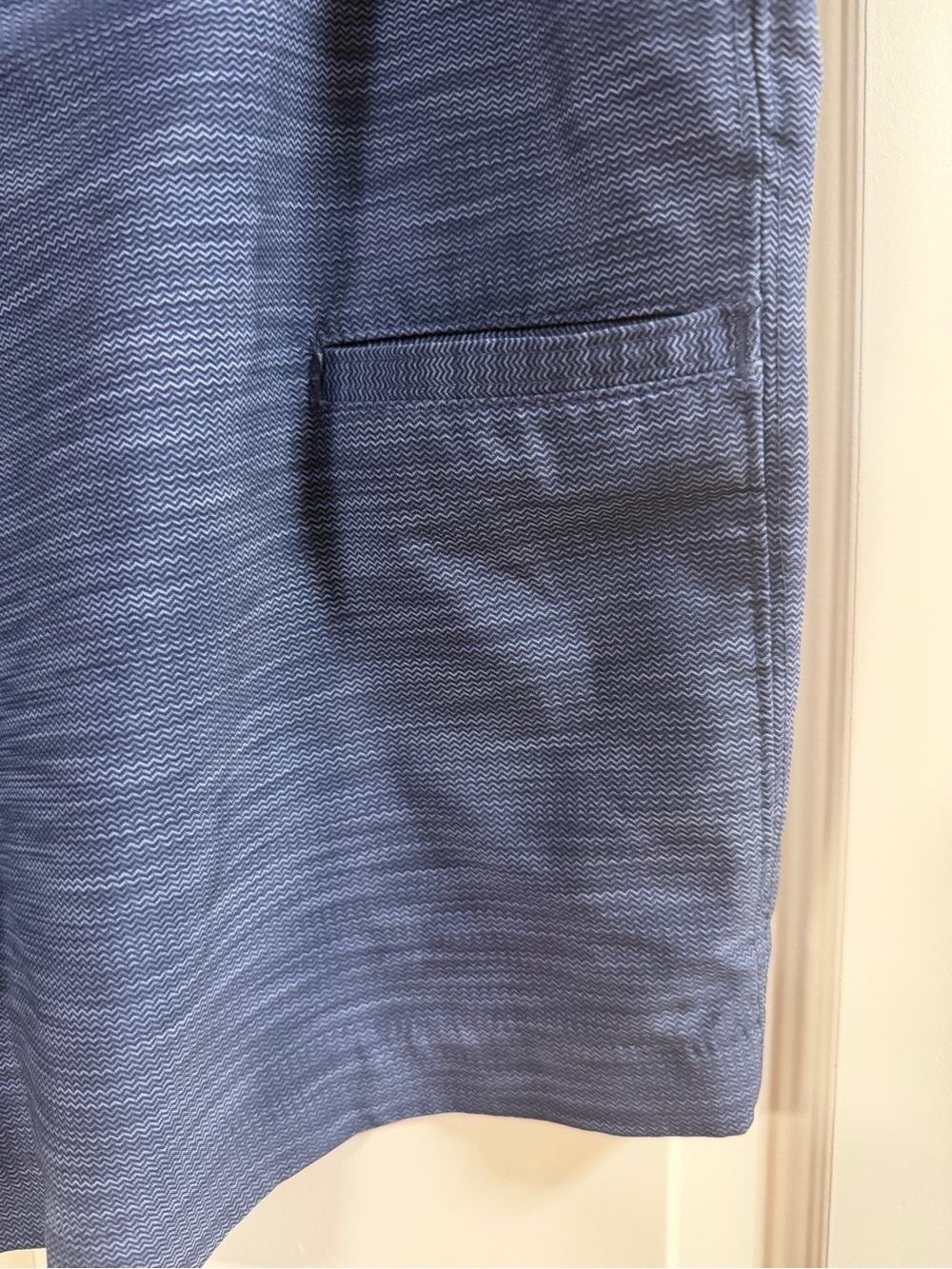 Callaway Golf Performance Shorts - Size 40 - Picture 4 of 6